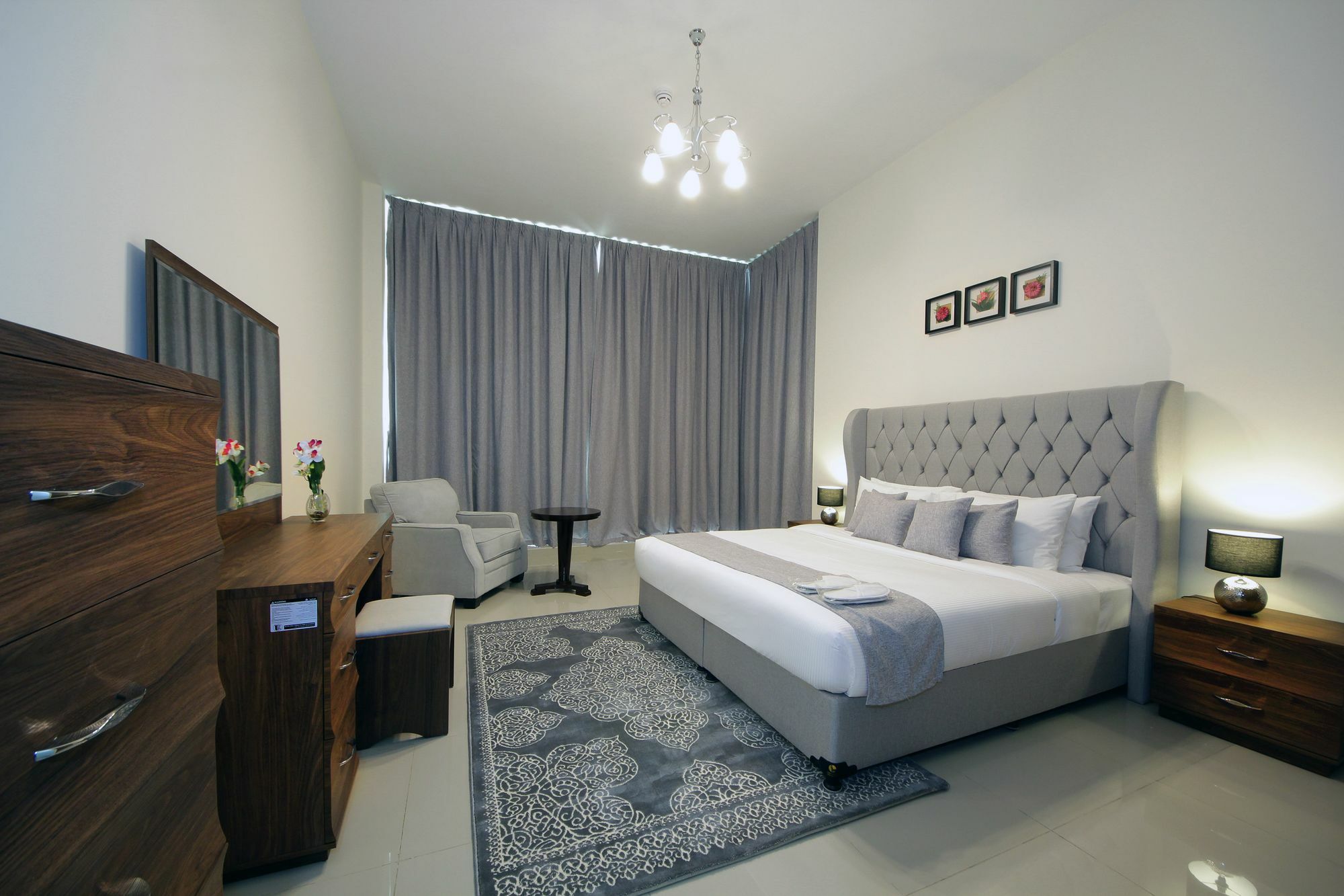Spacious 2 Bedroom In Al Telal 11, Al Barsha 1 Dubai Exterior foto